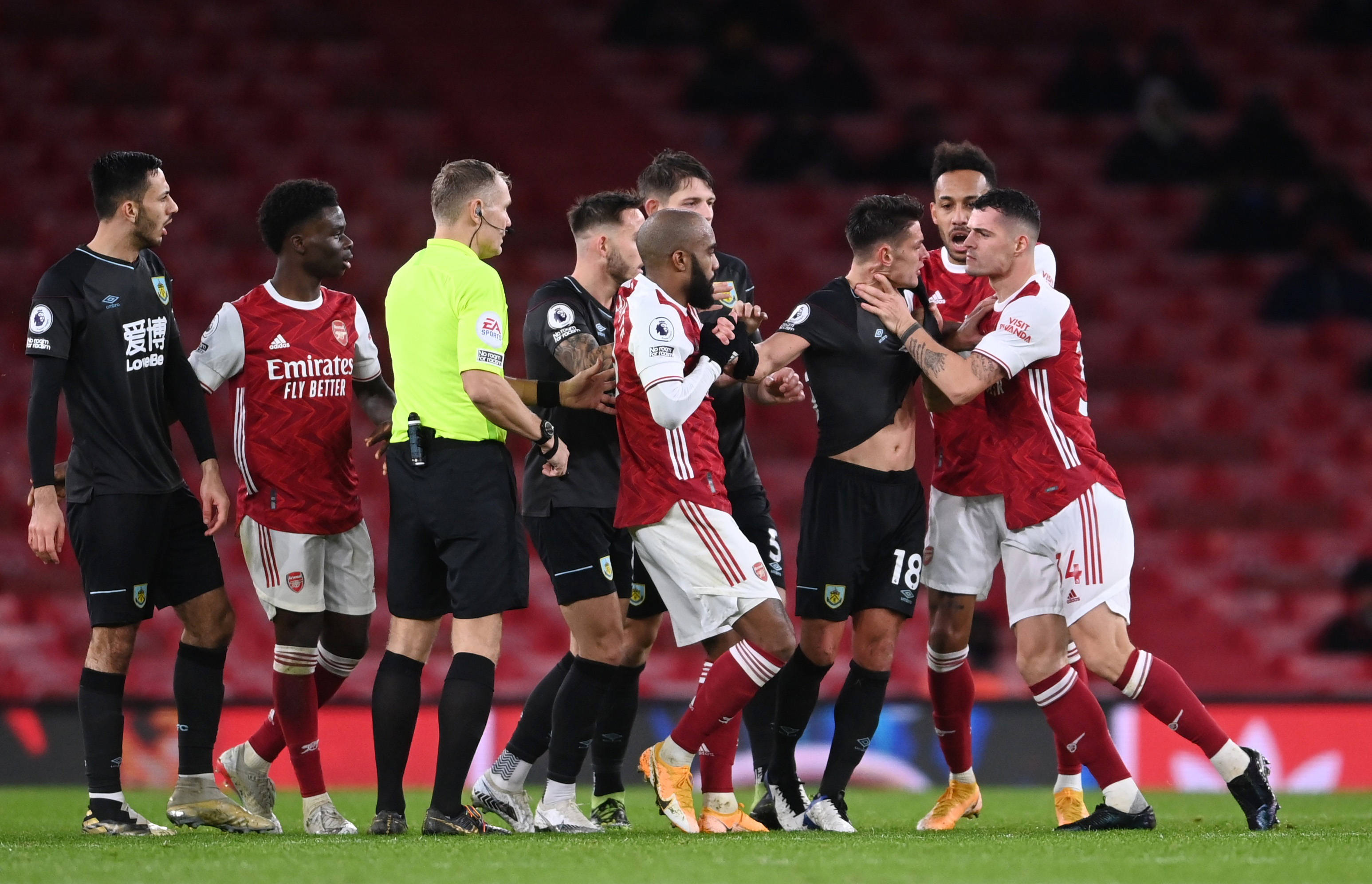 此尊重梅西 此尊重梅西